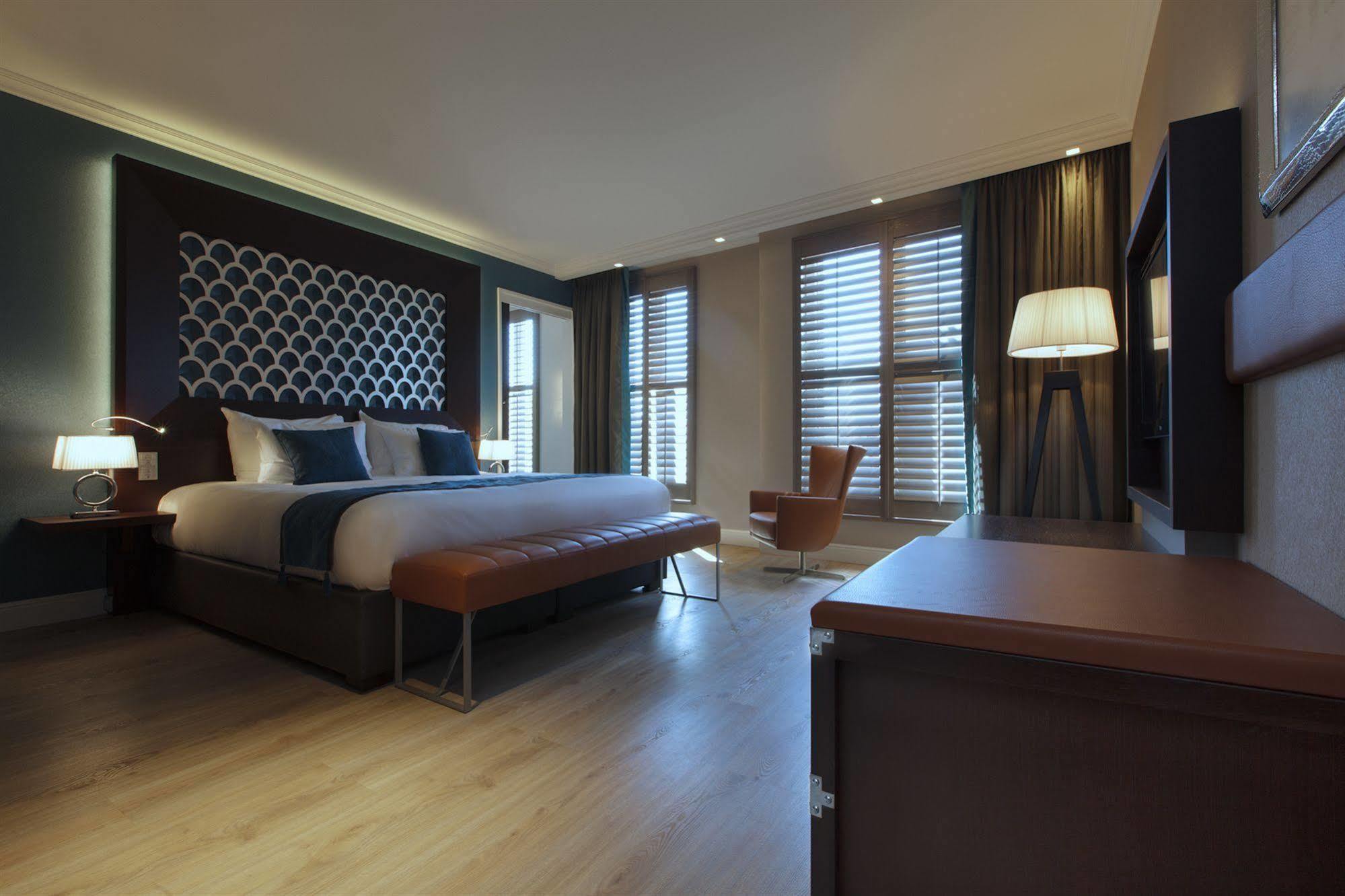 Hotel Dux Roermond Εξωτερικό φωτογραφία